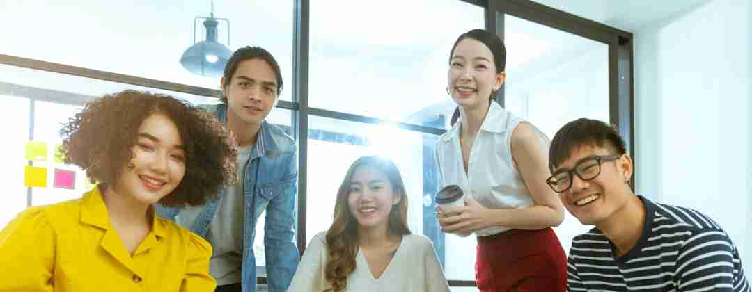 与全球最佳雇主  壹号平台光电<br>
一起探索未来职涯可能